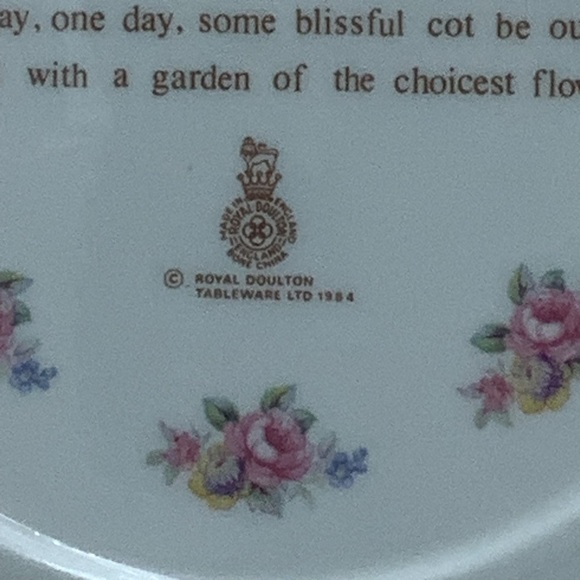 Vintage Royal Doulton Valentines Day 1985 Collectible Plate - Picture 9 of 9